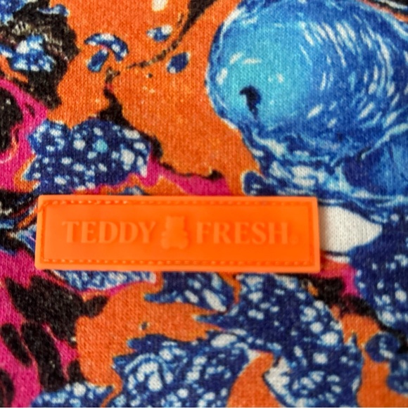 TEDDY FRESH x Myfawnwy size XS Unisex Abstract Marble Crew Logo Sweatshirt 45" B - Picture 5 of 7